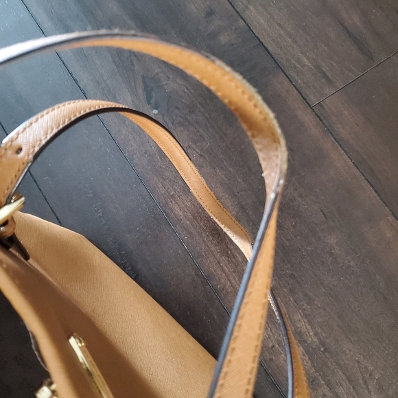 Michael Kors Tote Purse Camel color - Picture 8 of 11